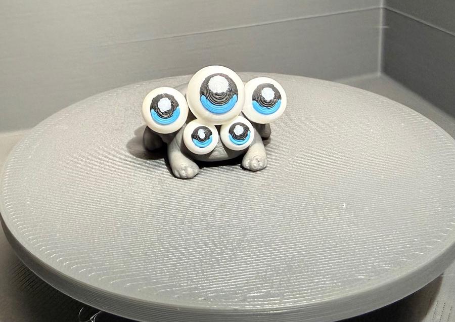 Pentaclops on turntable